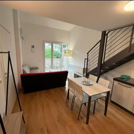 Nice Residence Nocleg ze śniadaniem 3*