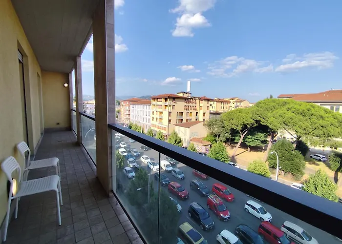 Nocleg ze śniadaniem Nice Residence 3*