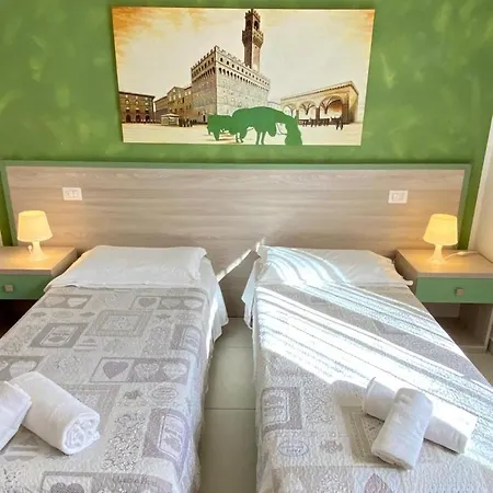 לינה וארוחת בוקר Nice Residence פירנצה